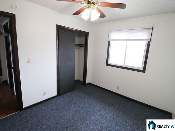 5th image of 2417 Vine St APT 6