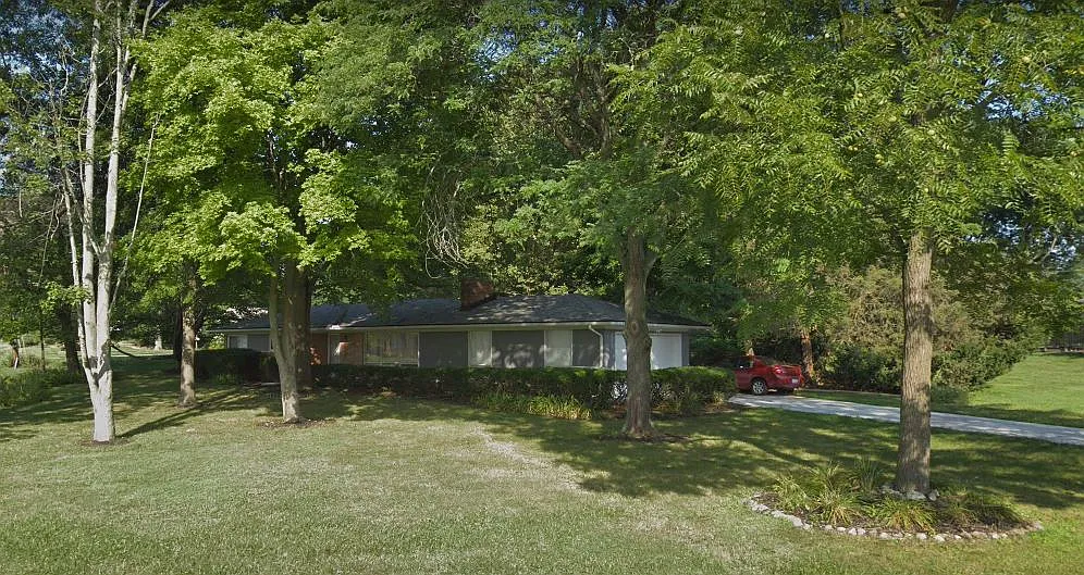 35915 Quakertown Ln photo 1