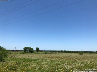 208 Fm 1344, Floresville, TX 78114