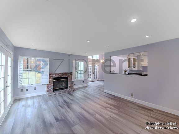 4th image of 12331 Hilldale Ct