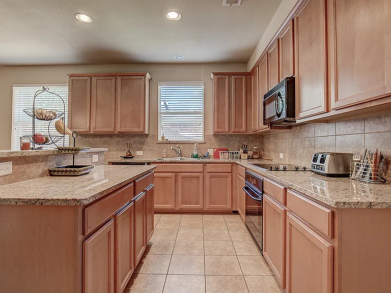 2832 Gooseberry Dr — Photo 8