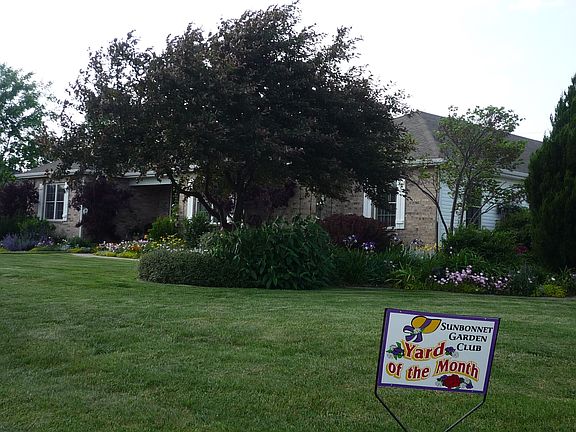 Yard of the Month