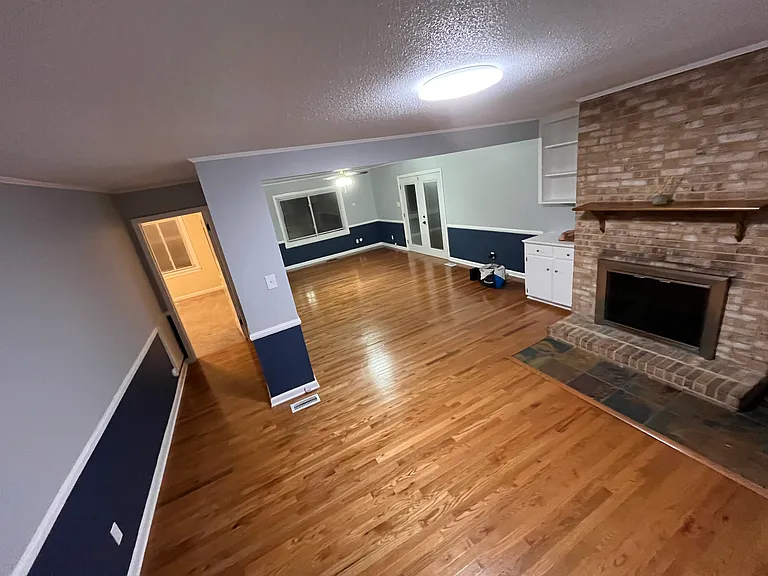 1208 Wentworth Pl — Photo 17