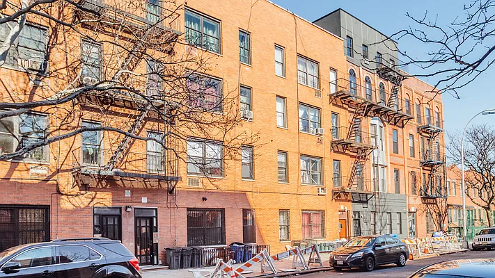 Rented by Nooklyn NYC LLC | media 15