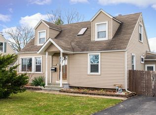 2138 Ruby St, Melrose Park, IL 60164