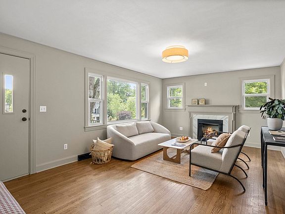 4th image of 20 W Mountainview Ave