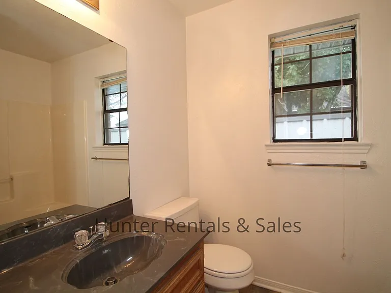 1012 Windy Hill Rd — Photo 23