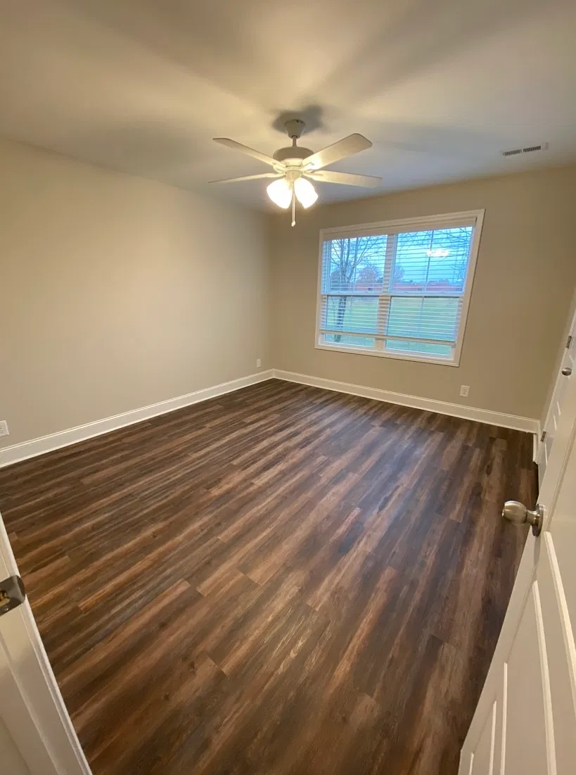 1028 Glenkirk Drive - A — Photo 3