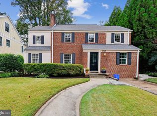 2725 Washington Ave, Chevy Chase, MD 20815