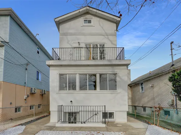 253 Father Capodanno Boulevard, Staten Island, NY 10305