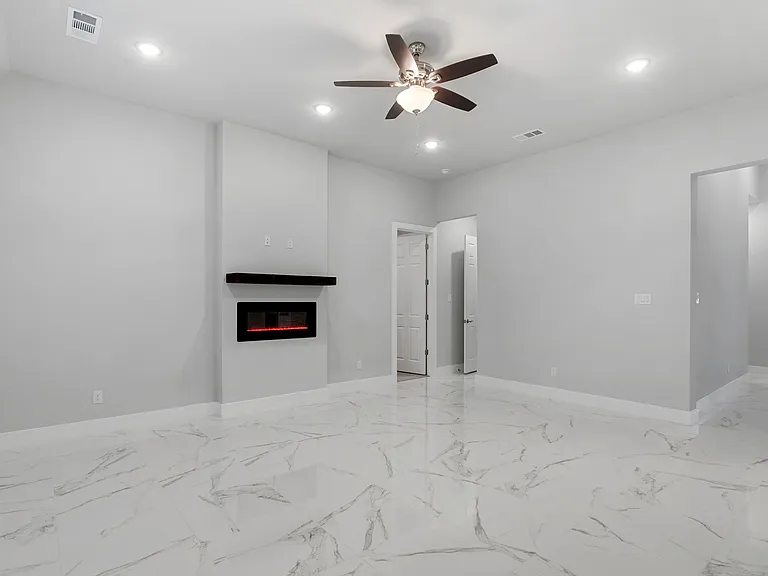 2217 S Peachtree Ct — Photo 14