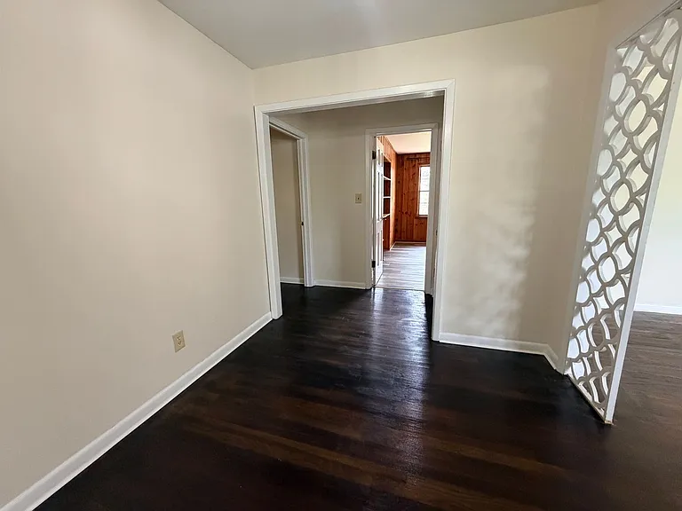 1002 W Alden Ave — Photo 23
