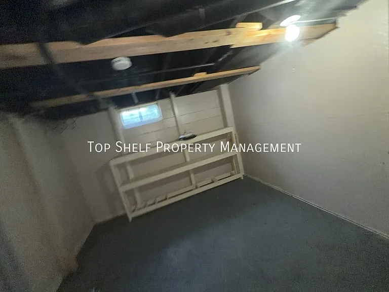 521 Hart Ave — Photo 9