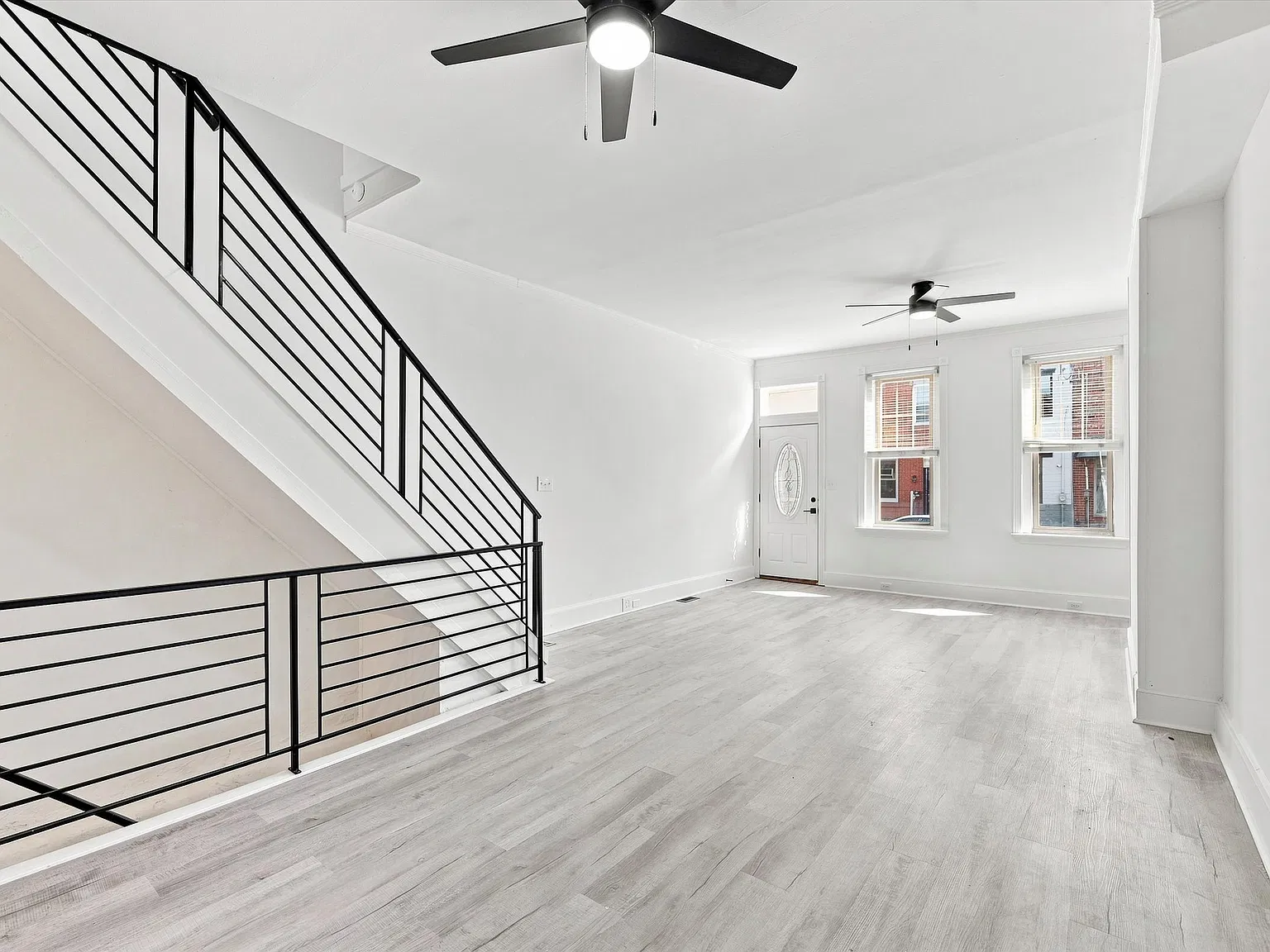 4 bed, 1750 sqft, $3,550 — Photo 3
