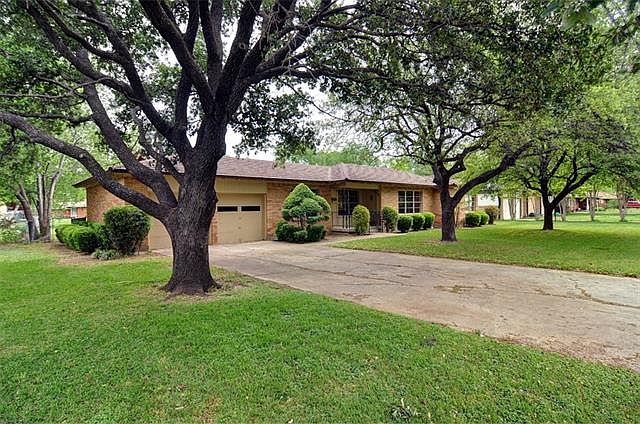 1st image of 7313 Deville Dr