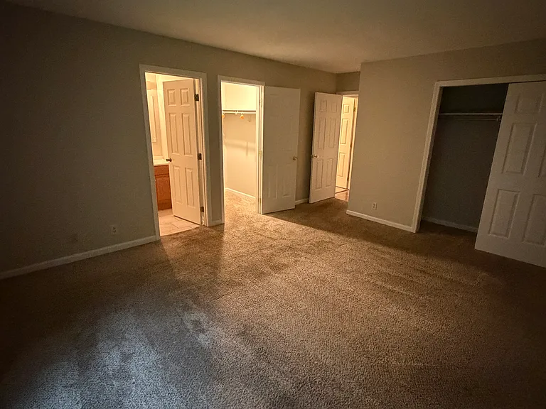 3732 Chamberlain Ct — Photo 9