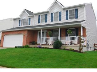 205 Longview Dr, Sinking Spring, PA 19608