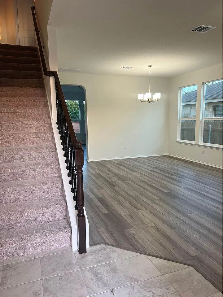 13609 James Garfield St — Photo 2