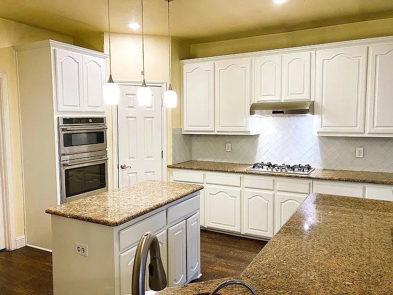 1923 Timber Ridge Dr — Photo 18