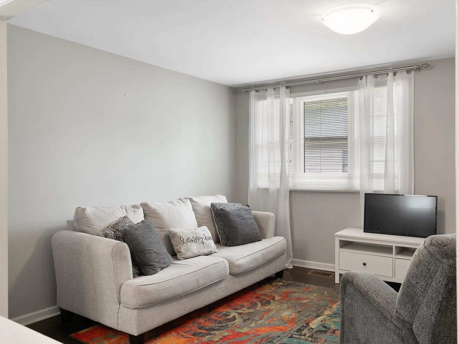 2 bed, 768 sqft, $1,850 — Photo 2