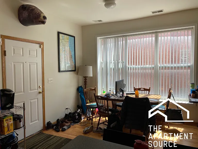 1446 N Leavitt St #2 — Photo 16