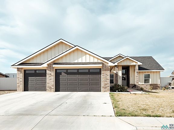 2nd image of 204 Abbey Rd