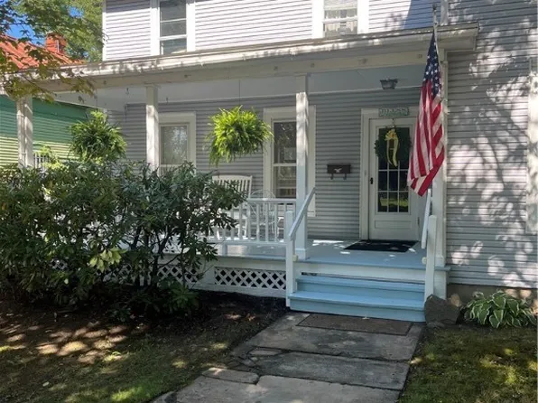 77 S Portage St, Westfield, NY 14787