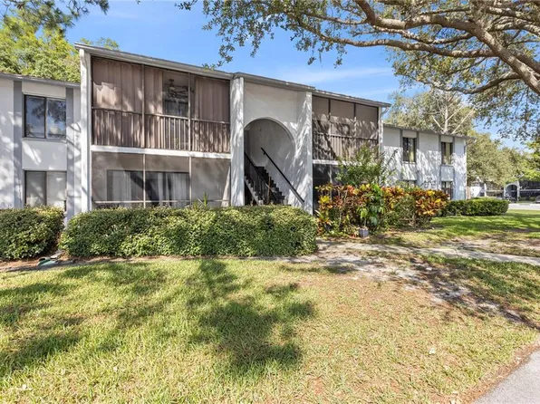 1258 Pine Ridge Cir W APT H2, Tarpon Springs, FL 34688