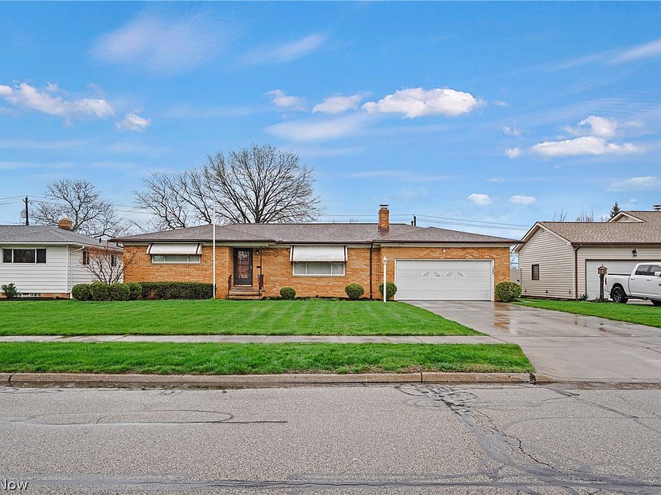 7900 Selwick Dr, Parma, OH 44129 Zillow