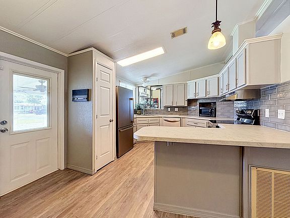 5th image of 1519 Estate Dr
