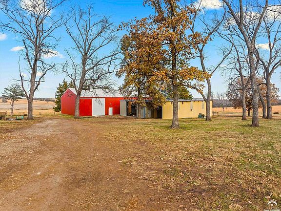 4th image of 144 N 1150th Rd