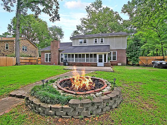 4th image of 302 Lakeview Dr