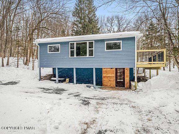 2nd image of 282 Mountain Rd