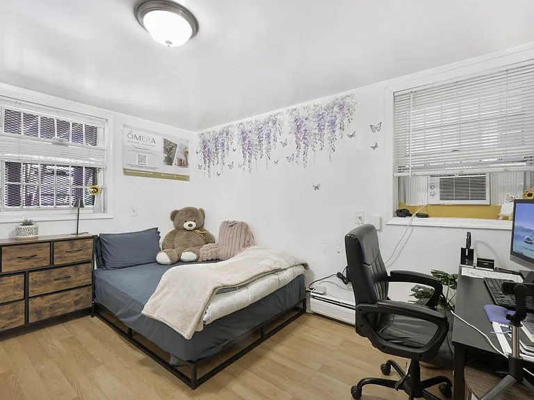 425 Manila Ave #1 — Photo 8