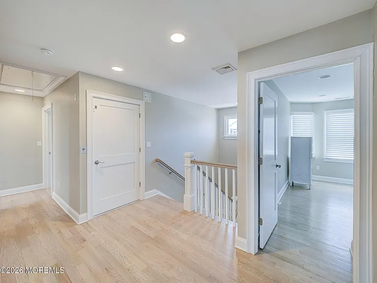 231 Bryn Mawr Ave — Photo 30