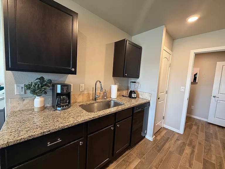 2608 Winfield Ave — Photo 23
