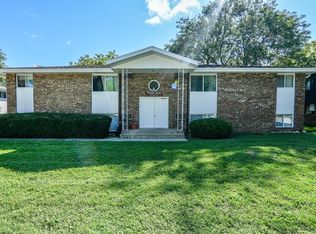 182 Birch Ct, Manteno, IL 60950