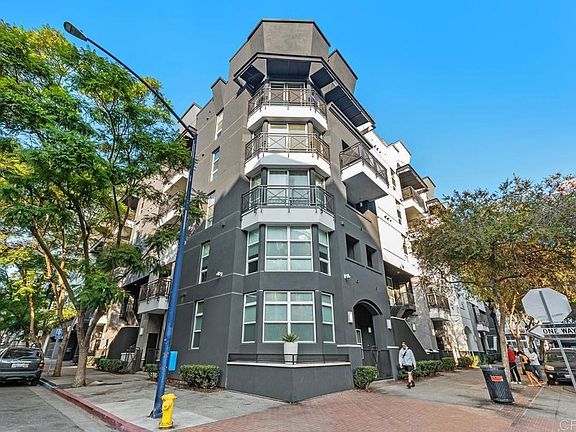 2nd image of 550 Park Blvd Unit 2401
