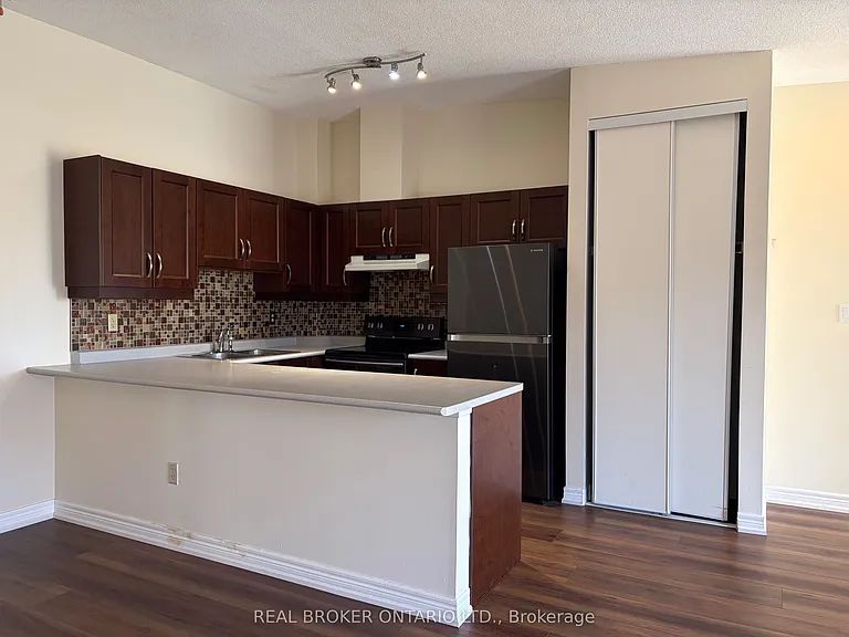 4140 Foxwood Dr #108 — Photo 6