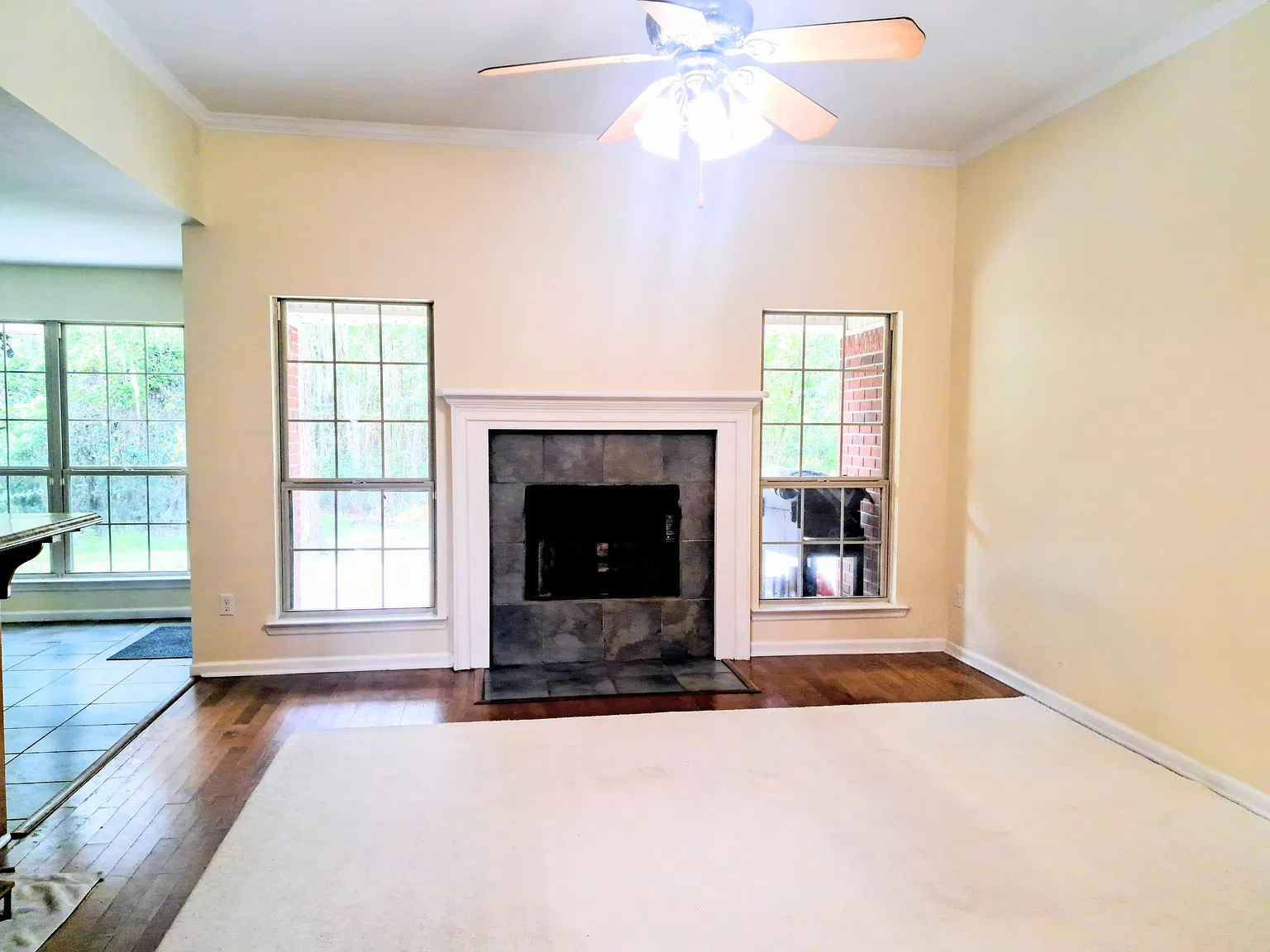 4 bed, 2367 sqft, $2,400 — Photo 3