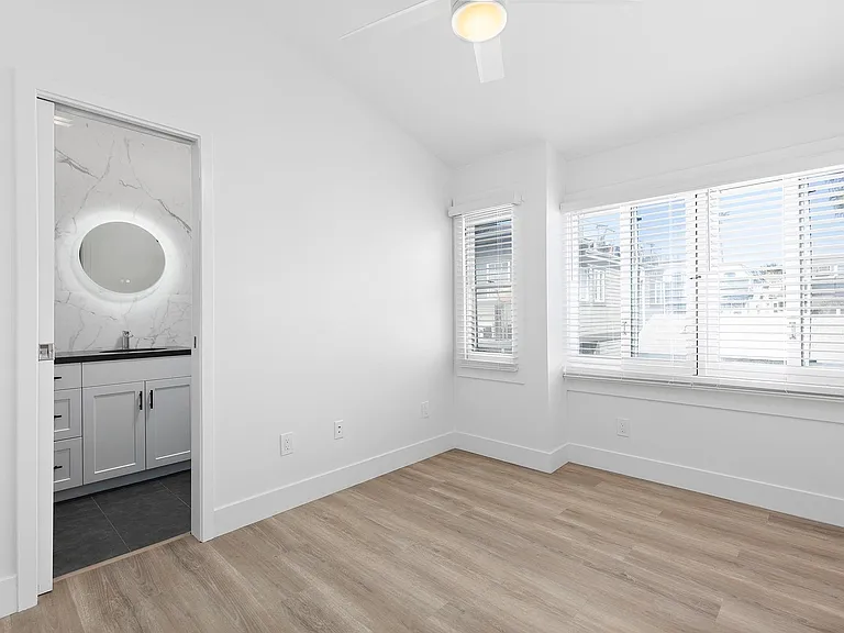 802-812 El Carmel Pl #808 — Photo 11