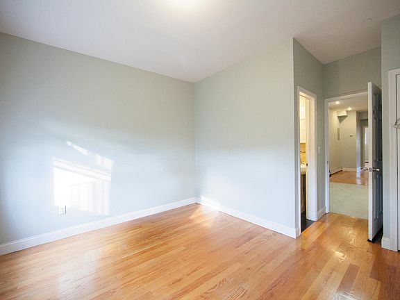4th image of 211 Himrod St APT 3R