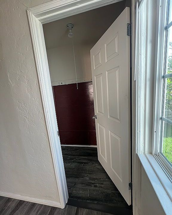 1st image of 4910 Axtell St