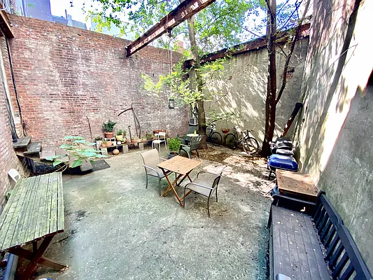 Rented by Simply Brooklyn Realty Inc | media 7