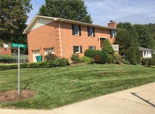 101 Paul Ave, Poca, WV 25159