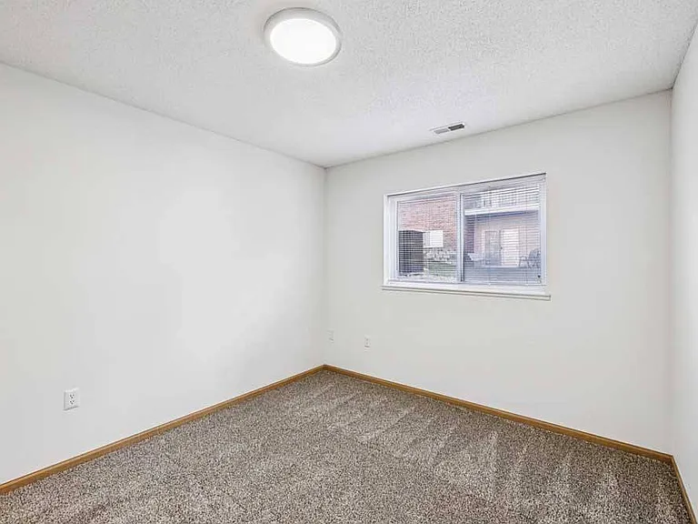 Northridge Heights Apartments — Photo 95