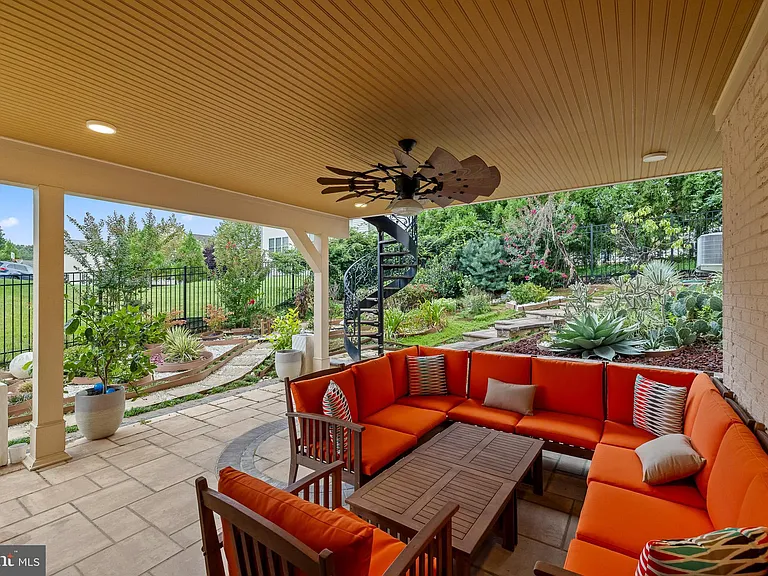 1116 Autumn Brook Ave — Photo 60
