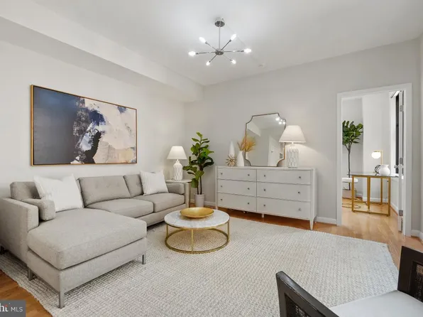 400 Massachusetts Ave NW APT 908, Washington, DC 20001