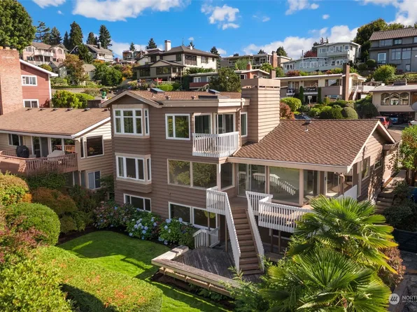 2120 NW 98th Street, Seattle, WA 98117