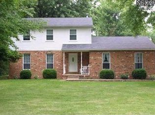 2810 Silver Fox Dr, Warren, OH